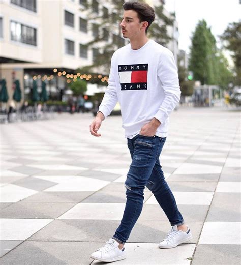 white sneakers and jeans men.